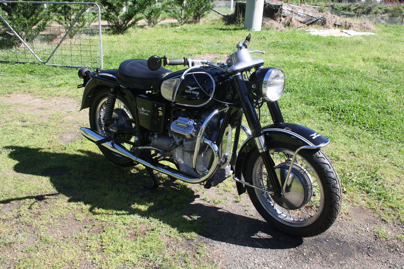 Dan Kellaway's restored Ambassador, including a replacement wire harness that I built for him (complete with relay solution).