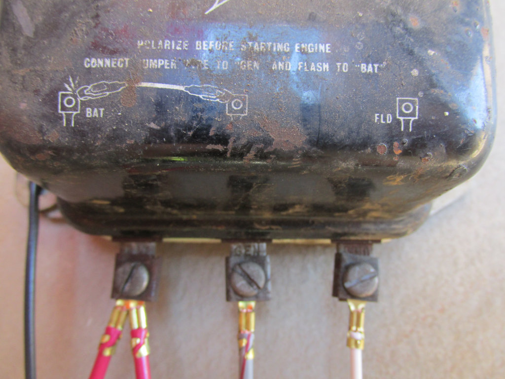 Aftermarket Echlin mechanical voltage regulator to fit Magneti Marelli charging systems. PLEASE NOTE THE WIRE POSITIONS DIFFER FROM THE ORIGINAL MAGNETI MARELLI VOLTAGE REGULATOR!