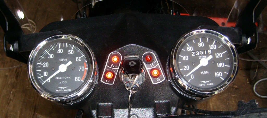 Complete assembly with full size rivet. Replacement dash indicator lights for Moto Guzzi V700, V7 Special, Ambassador, 850 GT, 850 GT California, Eldorado, 850 California Police.