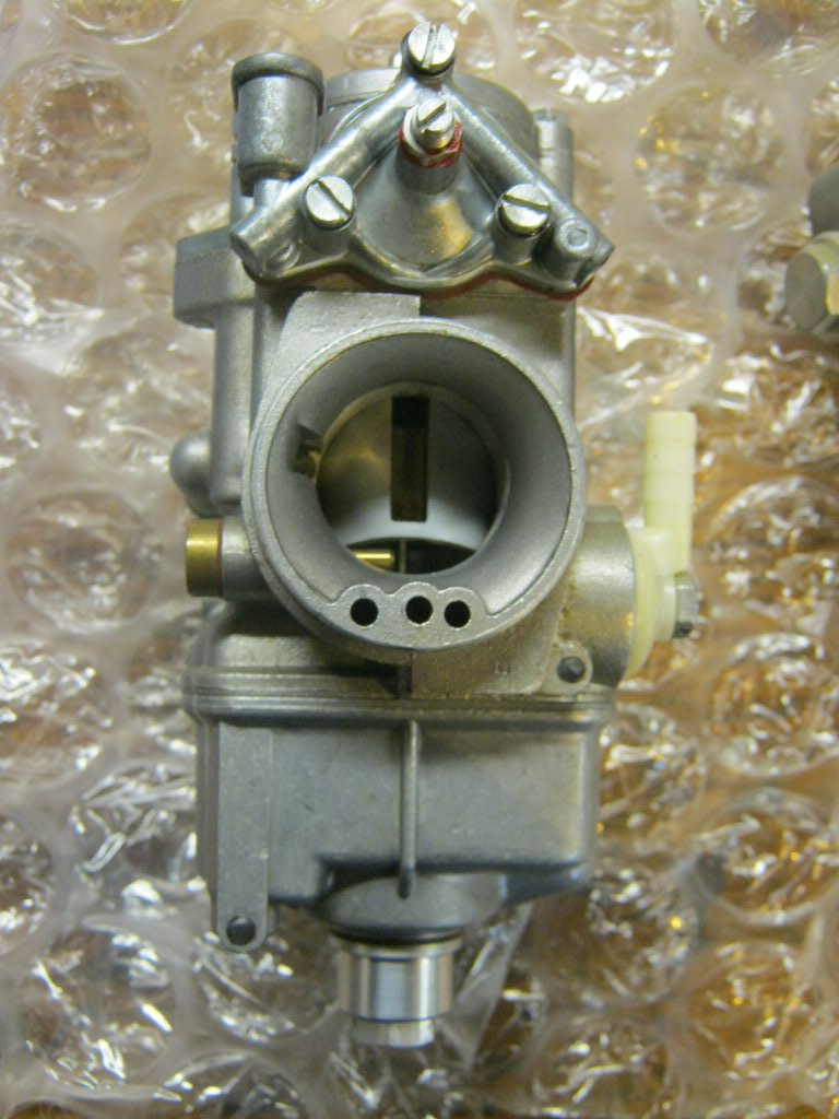 Dellorto PHF 30 carburetor fitment on a Moto Guzzi Eldorado.