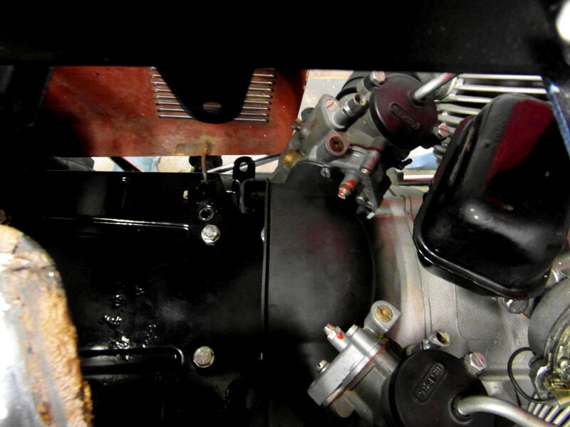 Dellorto PHF 30 carburetor fitment on a Moto Guzzi Ambassador.