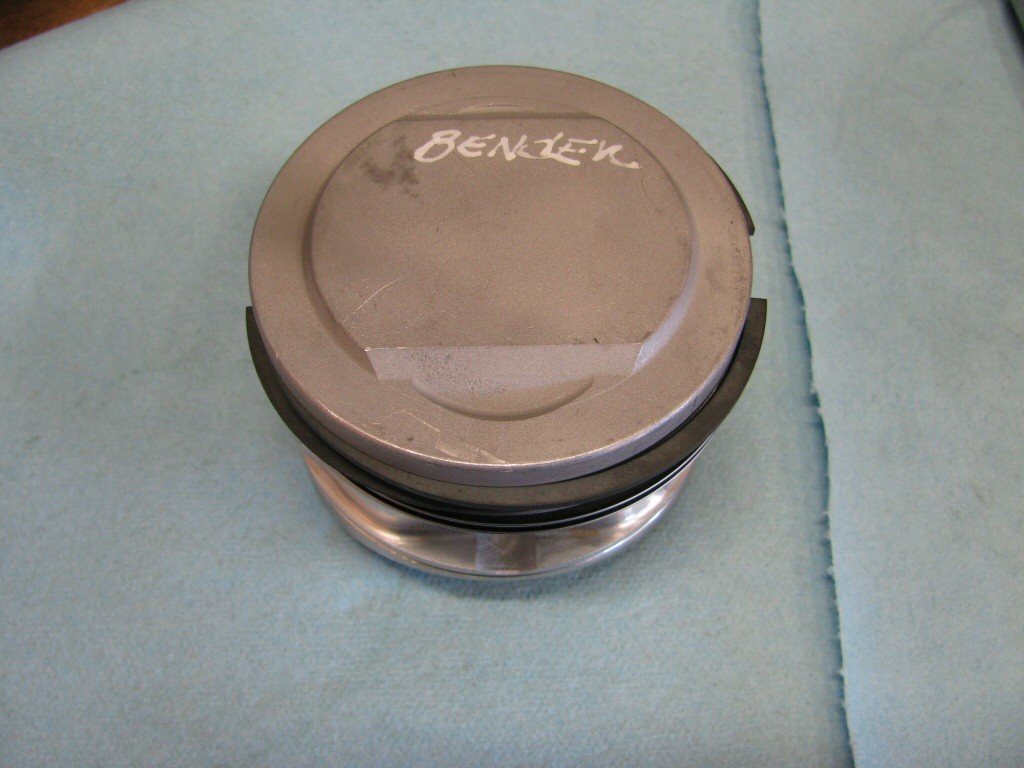 Rings fit to the right piston. This series of photos is intended to show the careful ring gap placement, as per the instructions provided by the piston ring manufacturer (TotalSeal).