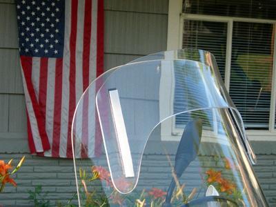 Parabellum windshield fitted to a Moto Guzzi Quota 1100 ES.