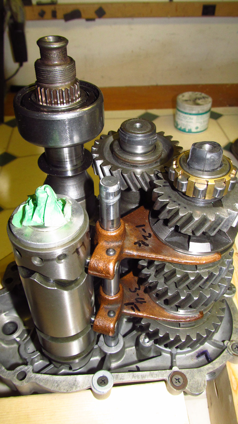 5 speed transmission as fit to Moto Guzzi 850 GT, 850 GT California, Eldorado, and 850 California Police models.