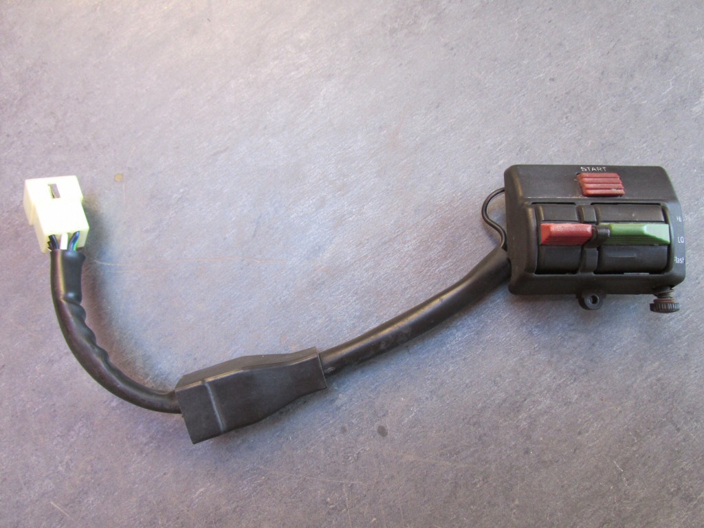 Right handlebar switch wiring for a 1985 Moto Guzzi Le Mans 1000 (MG# 28750340).